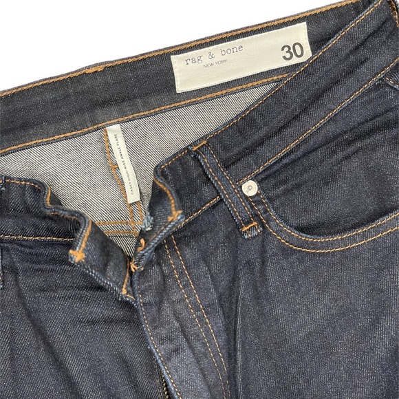 Rag & Bone Casey High-Rise Ankle Flare Jeans in Rinse - Picture 8 of 12